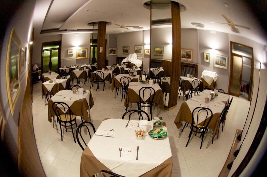 Hotel Milano Pistoia Exterior photo